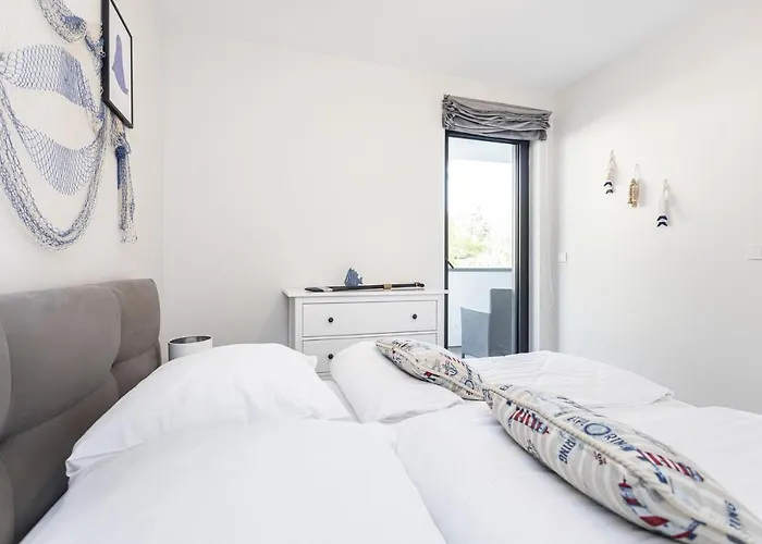 Natural Апартаменты *